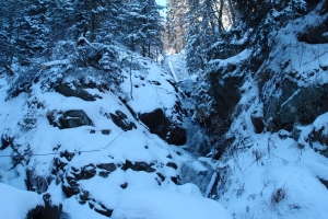 Názov súboru=Martinske_hole_Ferrata_HZS_19.JPG
Veľkosť súboru=1441KB
Veľkosť=1296x864
Dátum pridania=07. Január 2015 Martinske_hole_Ferrata_HZS_19.JPG