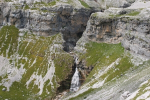 Názov súboru=NP_Monte_Perdido_05.JPG
Veľkosť súboru=1600KB
Veľkosť=1296x864
Dátum pridania=25. Júl 2012 NP_Monte_Perdido_05.JPG