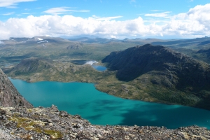 Názov súboru=Veslefjellet08.JPG
Veľkosť súboru=1127KB
Veľkosť=1296x864
Dátum pridania=23. September 2013 Veslefjellet08.JPG