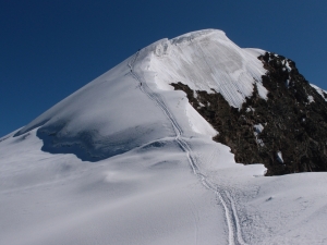 Názov súboru=Weissmies04.JPG
Veľkosť súboru=619KB
Veľkosť=1152x864
Dátum pridania=12. September 2011 Weissmies04.JPG