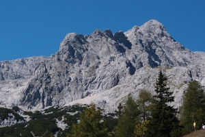 Názov súboru=B_Grosser_Priel07.JPG
Veľkosť súboru=1351KB
Veľkosť=1296x864
Dátum pridania=09. Január 2021 B_Grosser_Priel07.JPG